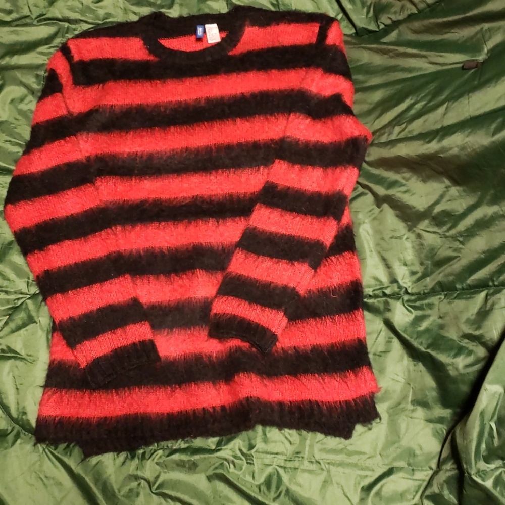 Mens sweater